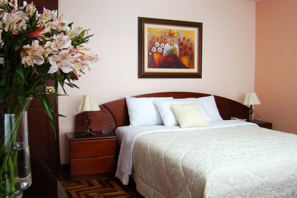 Hotel Torre Norte Трухильо Экстерьер фото